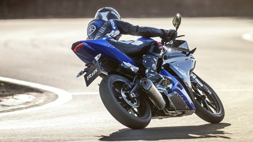 Mały sportowiec: Yamaha YZF-R125 na 2014 rok