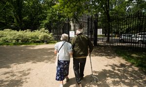 Rząd próbuje ograniczyć prawa emerytów? Prawnik ostrzega