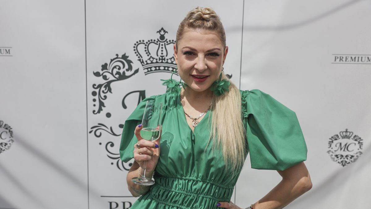 Wystylizowana Narożna nie do poznania! Fani radzą: "Powinni to częściej robić"