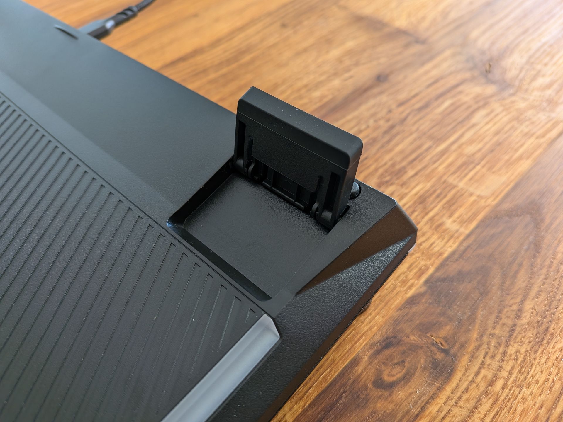be quiet! Light Mount TKL