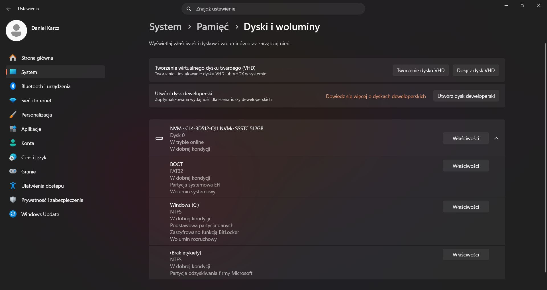 Sprawdzanie kondycji dysku w ustawieniach systemu