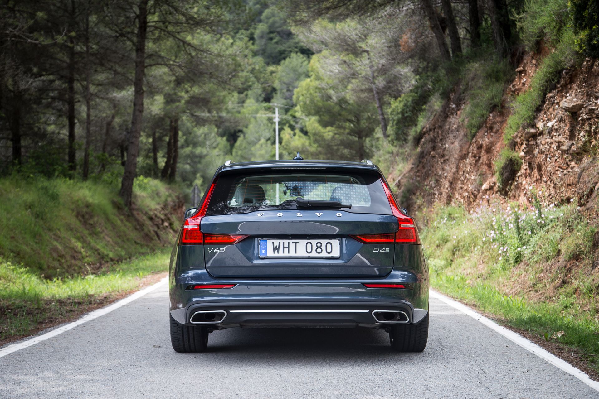 Volvo V60 D4 (2018) (fot. Mateusz Żuchowski)