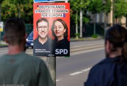 Napastnik, który pobił niemieckiego polityka, zgłosił się na policję. Na komisariat przyszedł z mamą