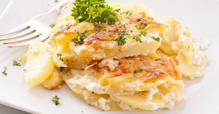 Gratin ziemniaczane. Przepyszna francuska zapiekanka