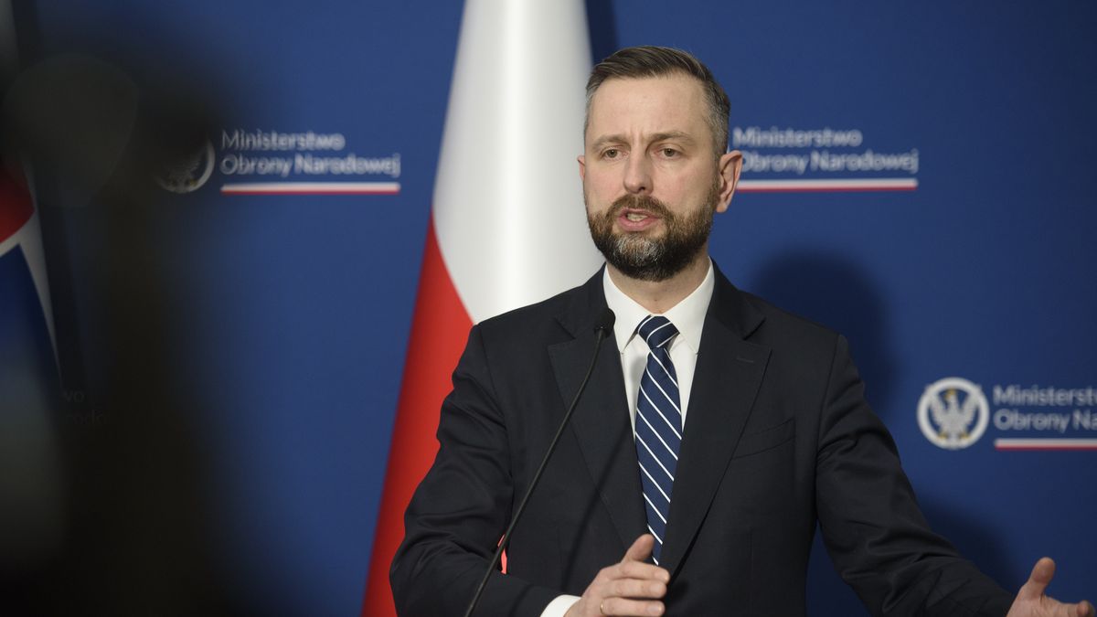 Polish Deputy Prime Minister and Defence Minister, Wladyslaw Kosiniak-Kamysz speaks during a press conference with his Slovakian counterpart, Deputy Prime Minister and Minister of Defence, Robert Kalinak during a bilateral meeting on February 24, 2025 in Warsaw, Poland.