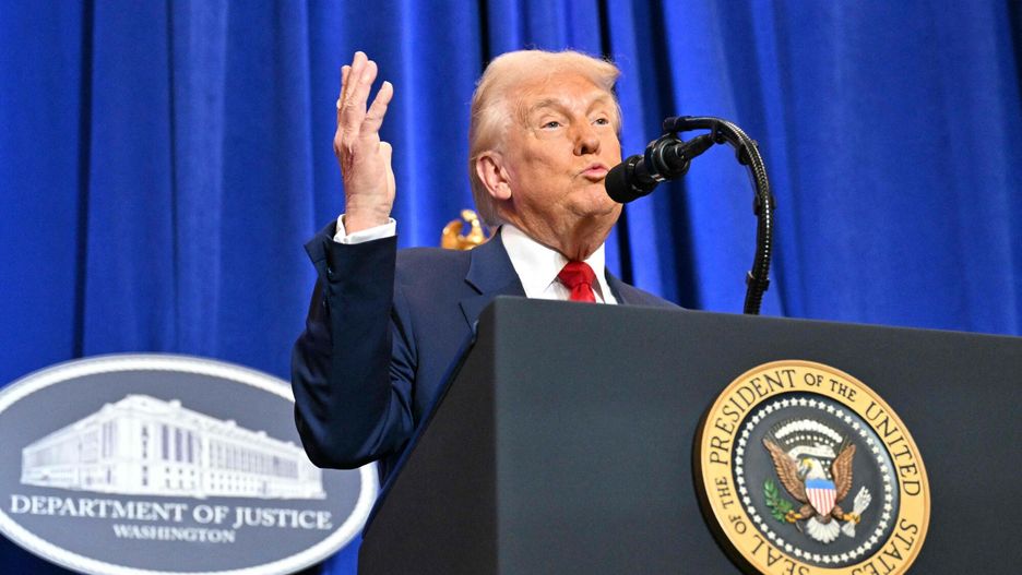 Archiwum zagraniczne East News 2025-03
US President Donald Trump speaks at the Department of Justice in Washington, DC, on March 14, 2025. (Photo by ROBERTO SCHMIDT / AFP)
ROBERTO SCHMIDT