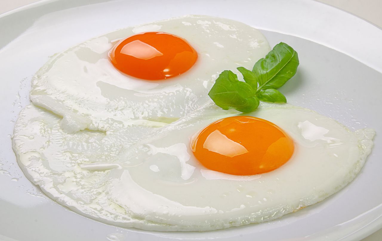 Fried eggs on water - Delicacies