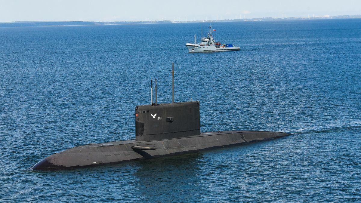 Członkowie załogi okrętu podwodnego Marynarki Wojennej ORP Orzeł wystosowali dramatyczny list otwarty