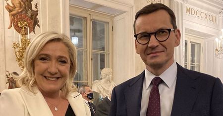 Nie ukrywa fascynacji Putinem. "Polskie władze będą trzymały kciuki"