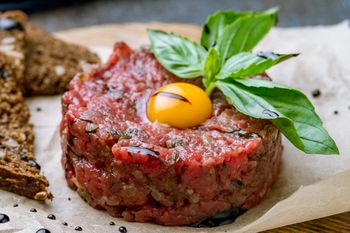 Kontrowersyjny przysmak. Źle przyrządzony może zagrażać zdrowiu