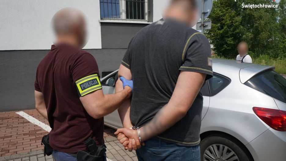 Świętochłowice. Mężczyźni mieli powód, by uciekać przed policją.