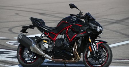 Kawasaki Eliminator H2 to cruiser z doładowanym silnikiem. Może pojawić się w 2021 r.