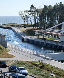 Rewolucja na przekopie Mierzei Wiślanej. Mało statków, więc wpuszczą turystyczne bawidełka