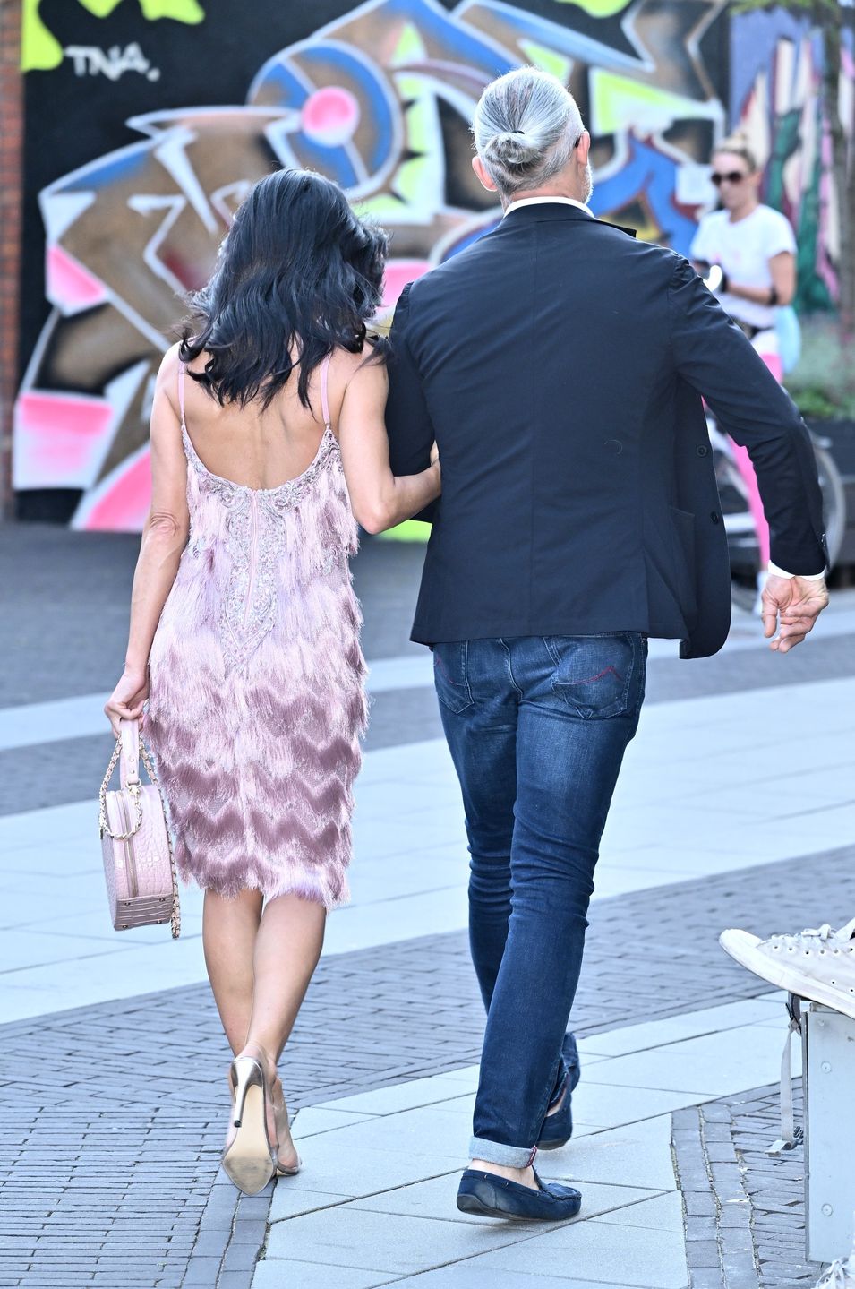 Justyna Steczkowska z mężem na wernisażu