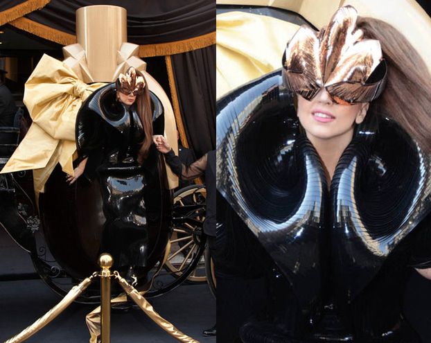 Gaga w karocy w kształcie perfum! (FOTO)