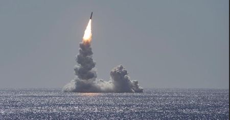 Putin straszy bronią jądrową. Zagadka strategii wojennej Rosji
