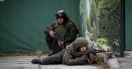 Eksperci o wojnie na Ukrainie. Piekło mówi o nowej fazie walk, ale Radziejewski nie ma złudzeń