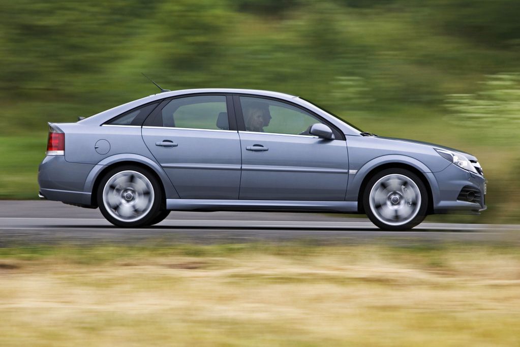 Opel Vectra C - dziś auto za grosze, ale w dobrym stanie jeszcze nie straszy