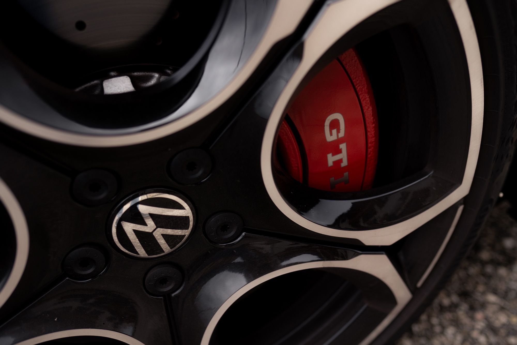 Gran turismo: Volkswagen Golf GTI Clubsport i R w Alpach