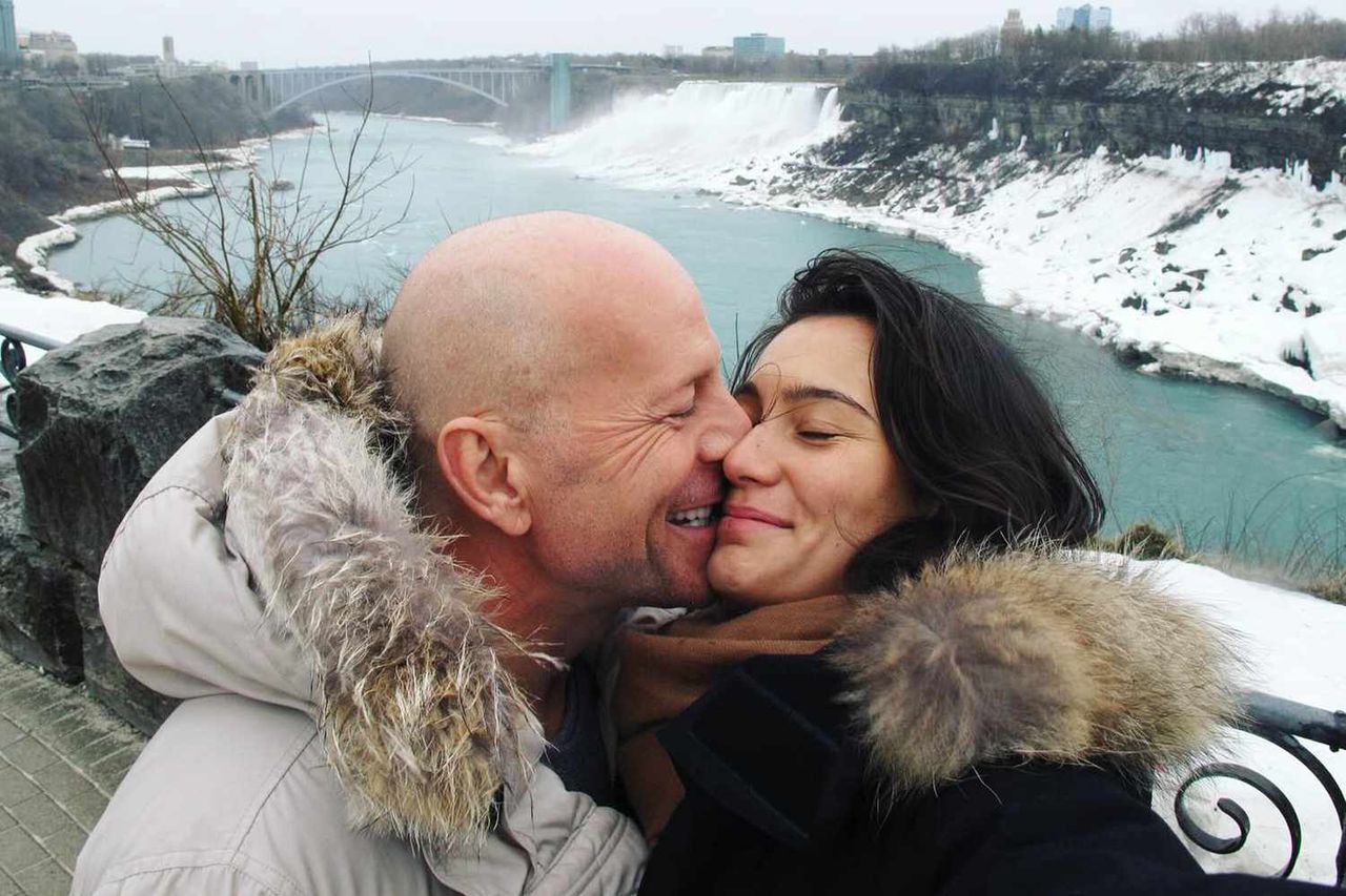 Emma Heming o stanie Bruce'a Willisa. Aktor nie zdaje sobie sprawy z choroby