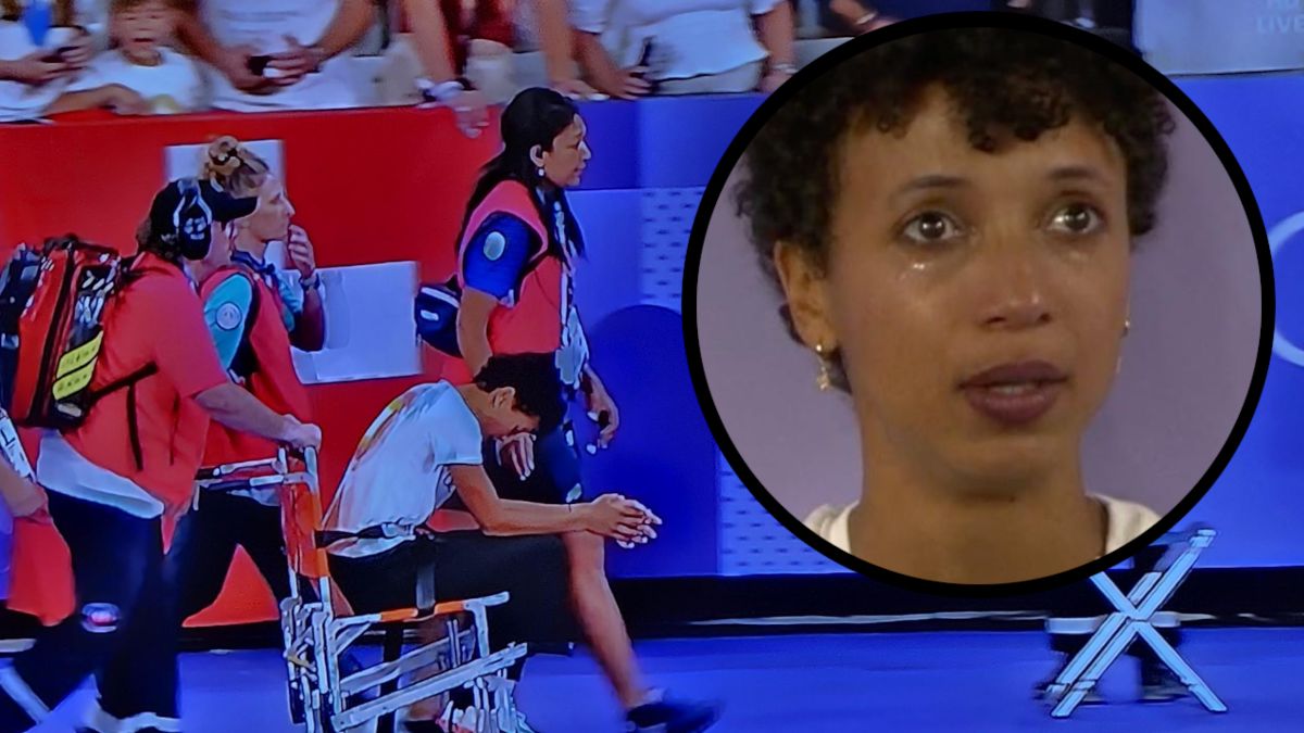 Malaika Mihambo na wózku inwalidzkim.