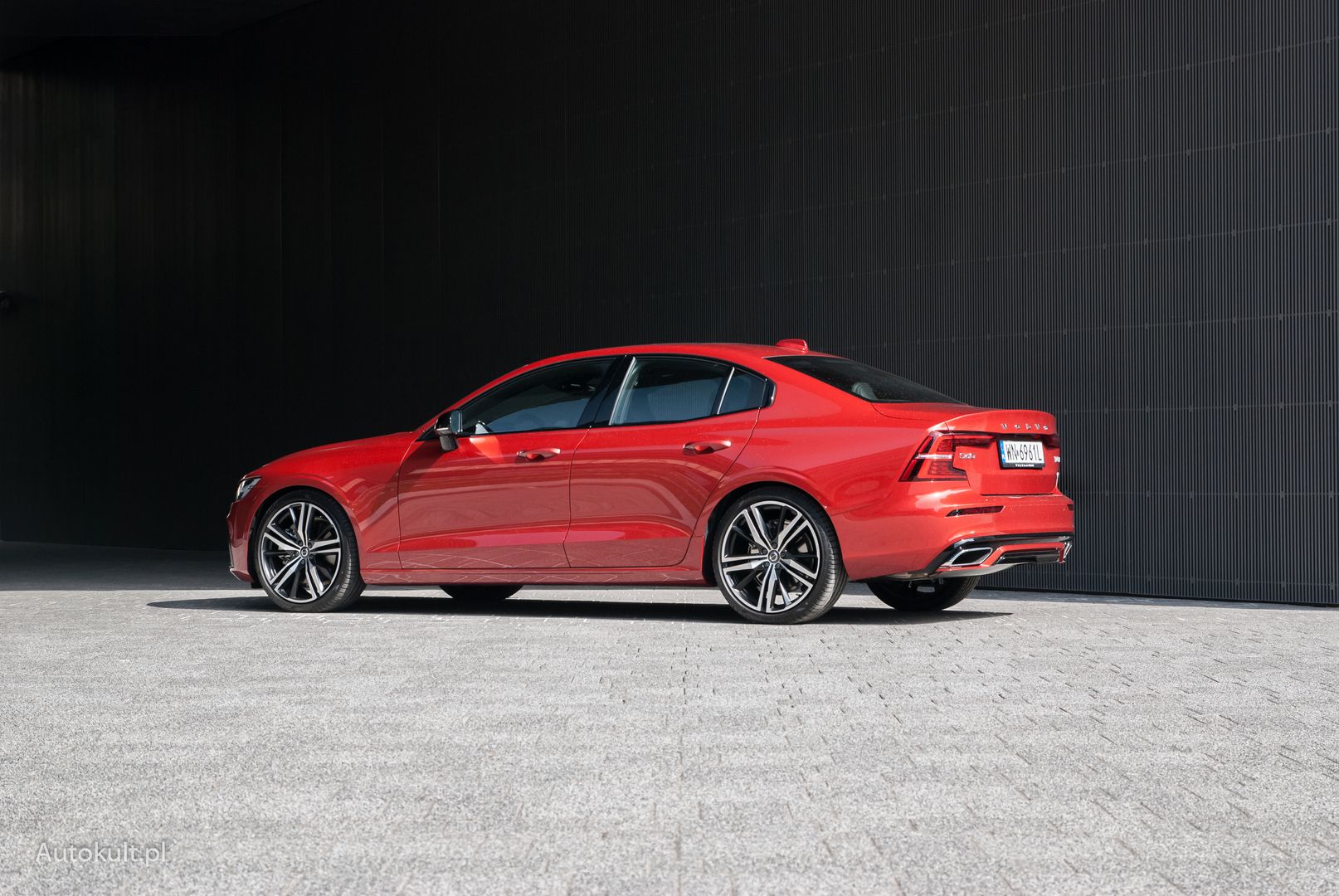 Volvo S60 z tyłu