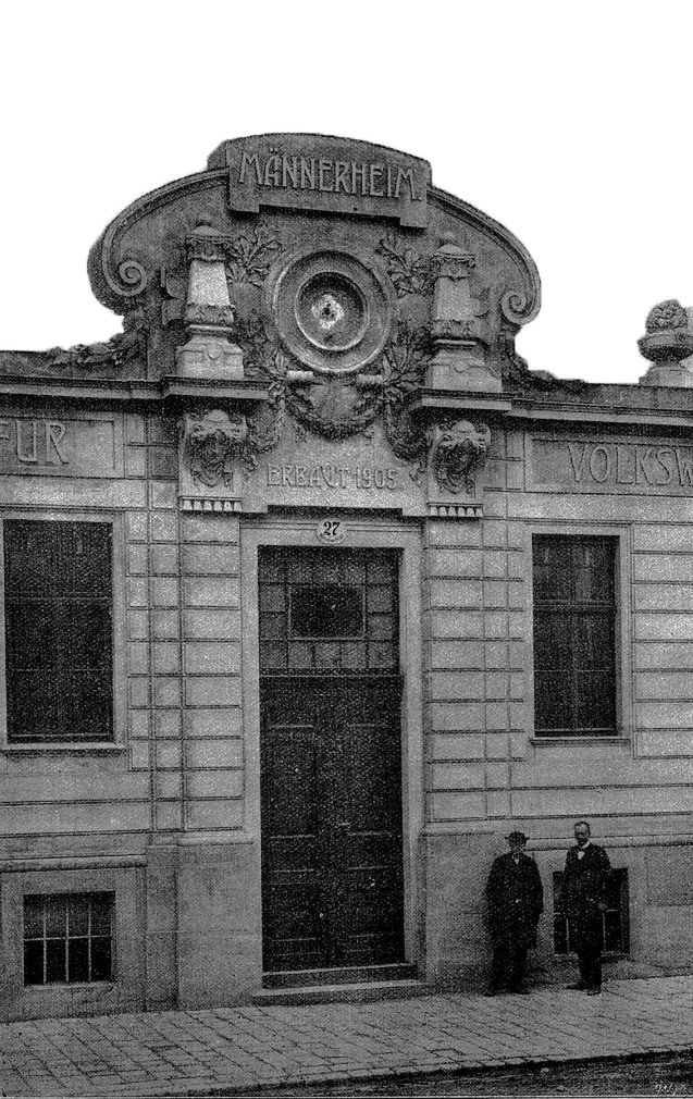 Brama wejściowa do schroniska przy Meldemannstrasse 27. Zdjęcie wykonane w 1906 roku 