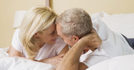 Najlepszy "zamiennik" seksu. Seksuolożka poleca po 45. roku życia