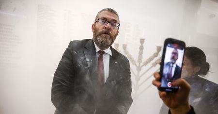 Jest reakcja prokuratury na zachowanie Brauna w Sejmie