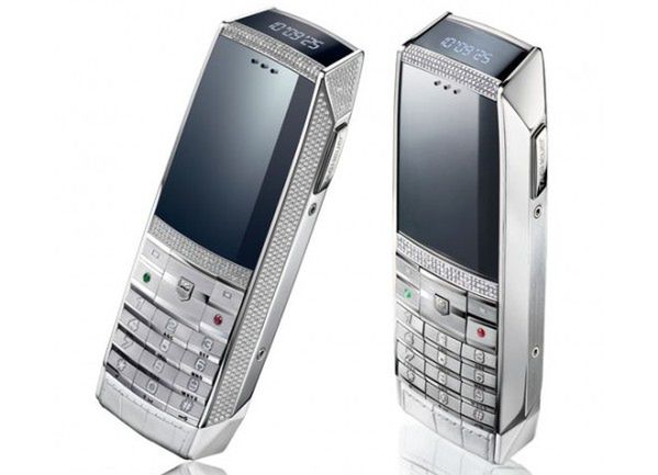 Versace opracował własny telefon z firmą ModeLabs