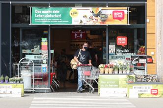 Koronawirus. Niemcy wrócą do poziomu sprzed pandemii w połowie 2022