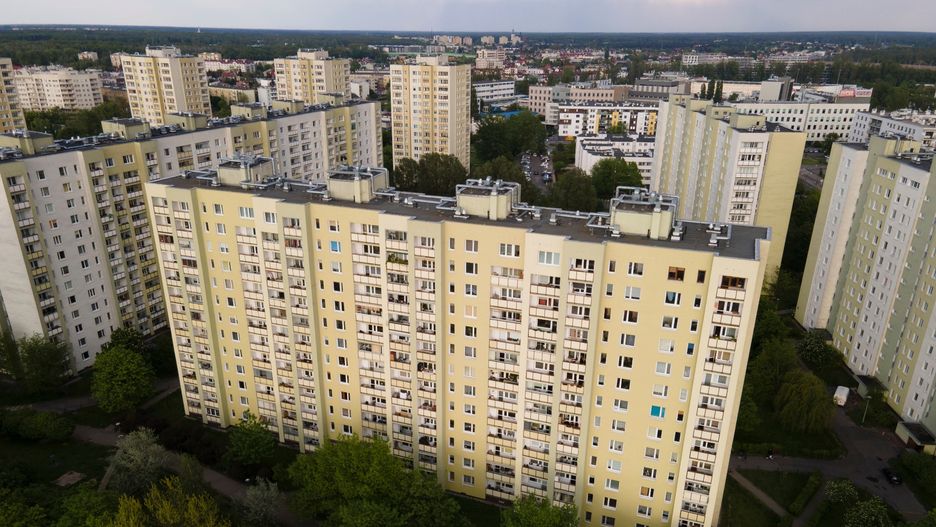 Bloki mieszkalne na warszawskiej Pradze. W tej dzielnicy ze względu na niższe ceny wynajmu mieszka wielu studentów