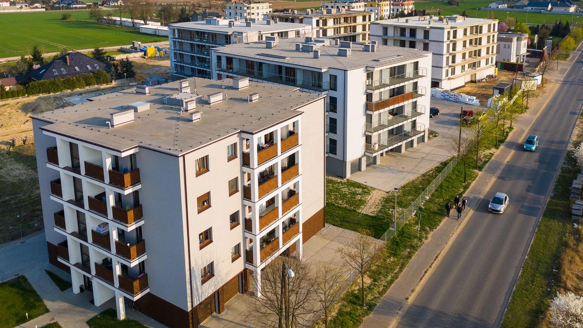 Na zdjęciu kilka budynków mieszkalnych