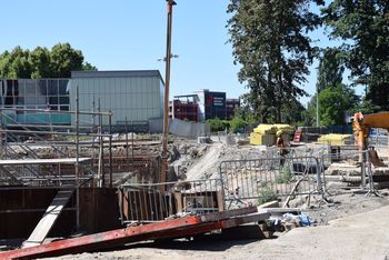 Ogromna inwestycja za ponad 100 milionów złotych w Gliwicach. Nowy oddział przy centrum onkologicznym ma już fundamenty. Otwarcie za rok