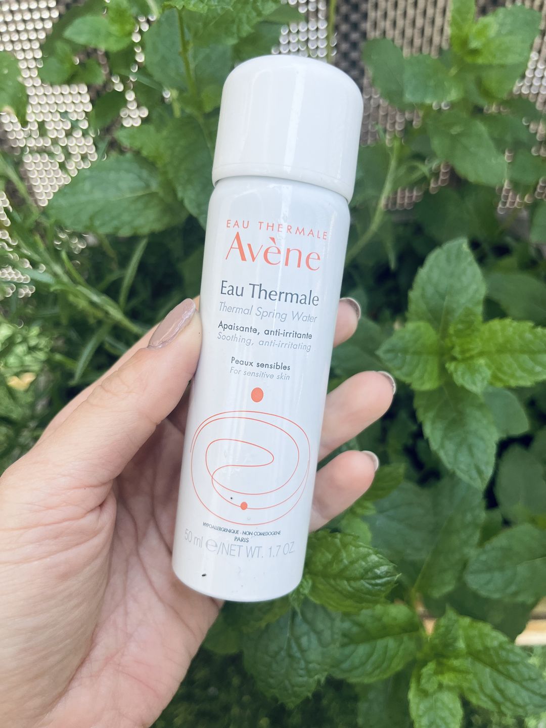 Woda termalna Avene 