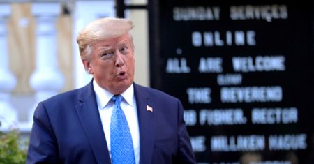 USA. Protesty w USA. Donald Trump krytykowany przez obywateli USA. "Jest rasistą"