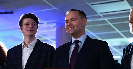 Syn Nawrockiego w jego kancelarii? Prezydent elekt ujawnił, co zrobi