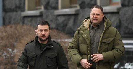 Kulisy dymisji Jermaka. "Zełenski zdał sobie sprawę"