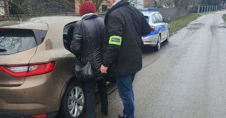 Zorganizowali grupę przestępczą. Brali kredyty na zmarłych