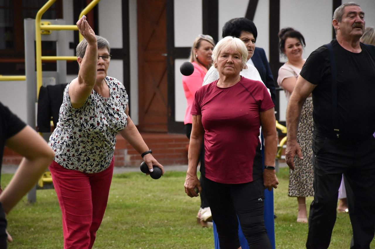 Klawkowo: II Biesiada Senioralna. Kapryśna pogoda zniechęciła niewielu