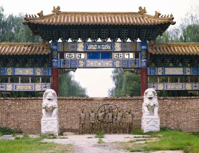 Liu Bolin - niewidzialny Chińczyk 45