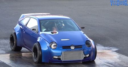 Monstrualny Volkswagen Lupo, przy którym nawet Bugatti Chiron wymięka