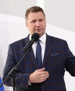 Nerwowy Czarnek na konferencji. Zaczął wszystko wyciągać