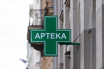 Apteki w Ostrowcu na Wszystkich Świętych. Gdzie kupić leki 31 października i 1 listopada?
