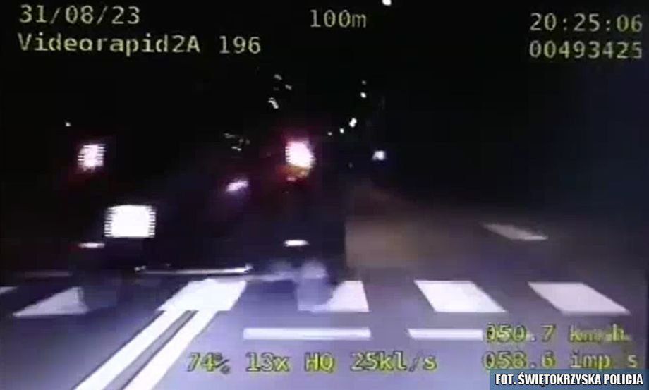 Wyprzedził nieoznakowany radiowóz na przejściu dla pieszych