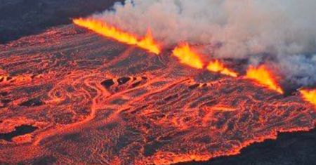 Erupcja wulkanu na Islandii. Ewakuacja turystów z Błękitnej Laguny