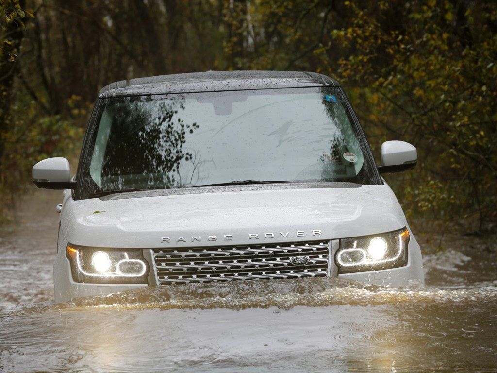 Imponuje też głębokość brodzenia wynosząca 90 cm! Takich wartości nigdy nie osiągnął żaden seryjny Jeep, Nissan czy Toyota