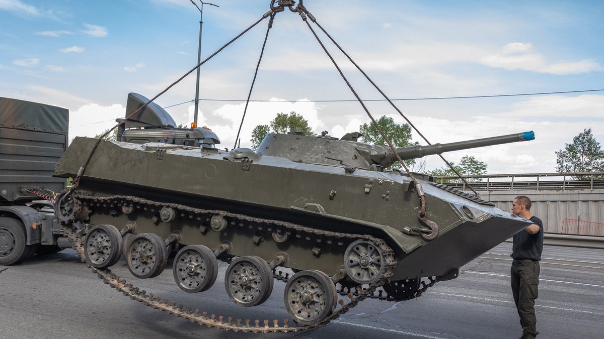 W obronie Kijowa użyto czołgów z okresu II Wojny Światowej 