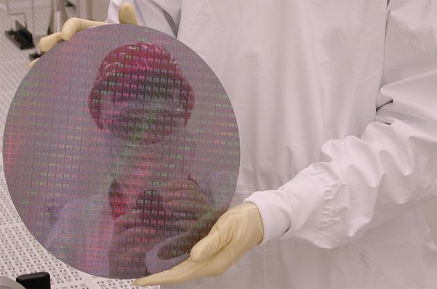 Intel wafel krzemowy 300 mm zdjęcie