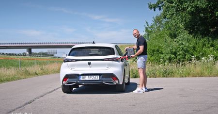 Test: Peugeot 308 1.5 BlueHDI – cofnąłem się w czasie, by pojeździć dieslem. Ma wielką zaletę i nie chodzi o zasięg